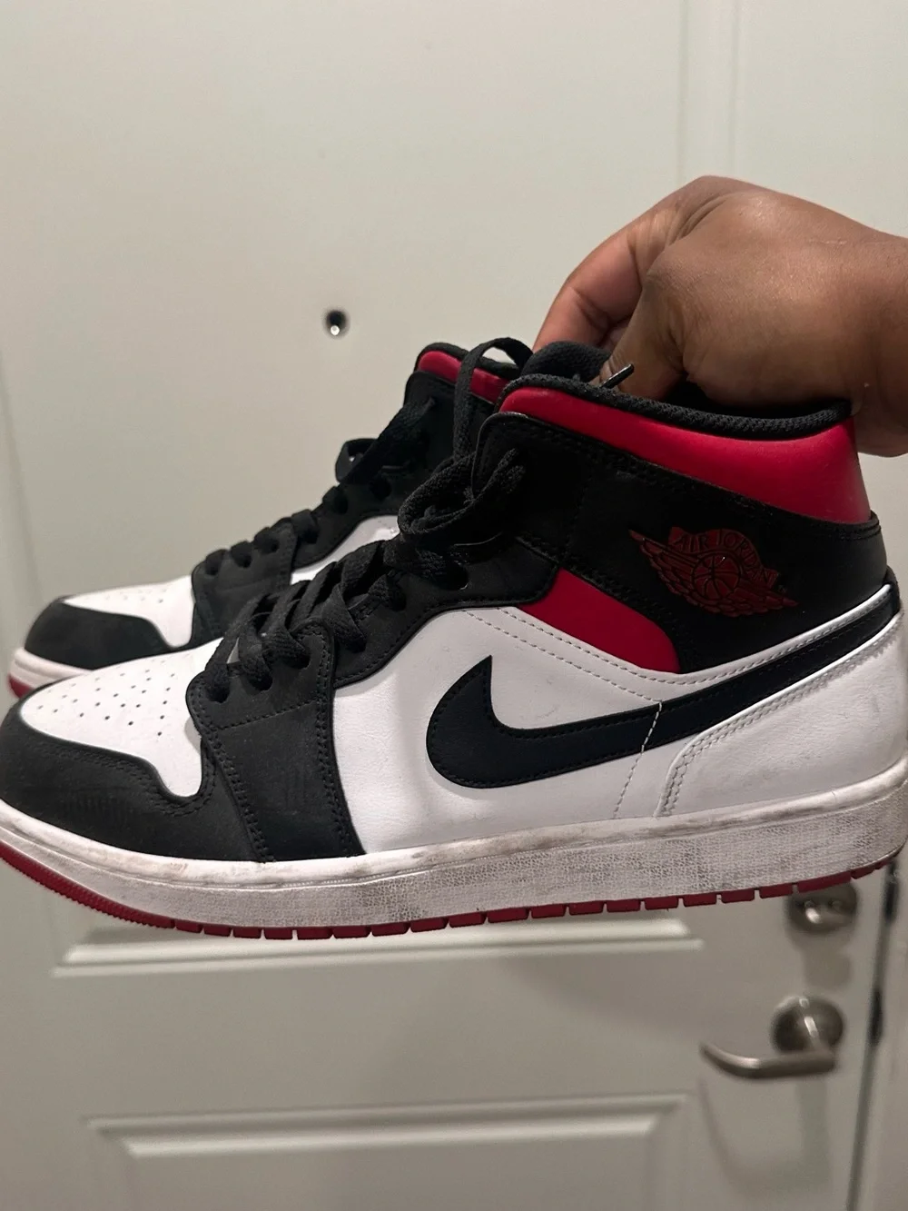 Jordan 1 Mid Black/White/Red Retro Sneakers